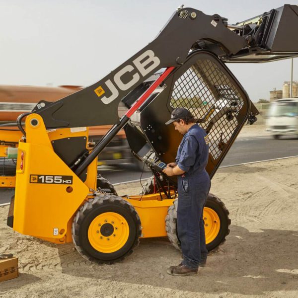 Minicargador JCB 155