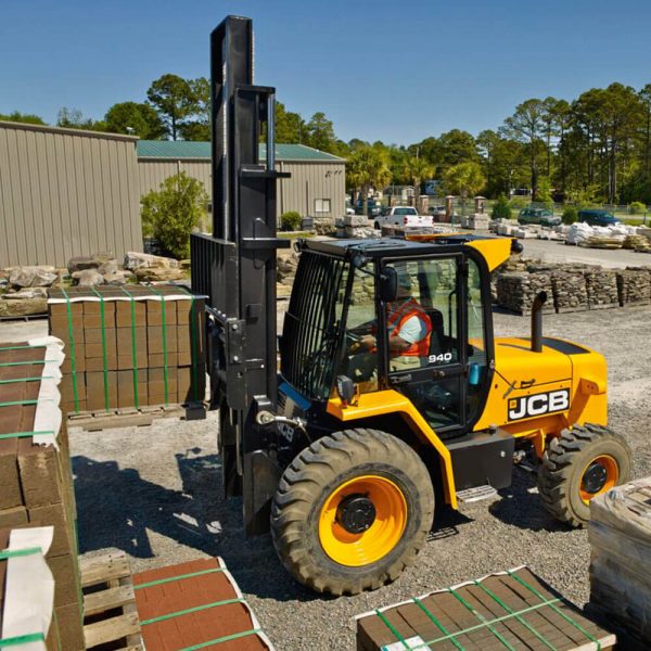 Montacargas todo terreno JCB 940